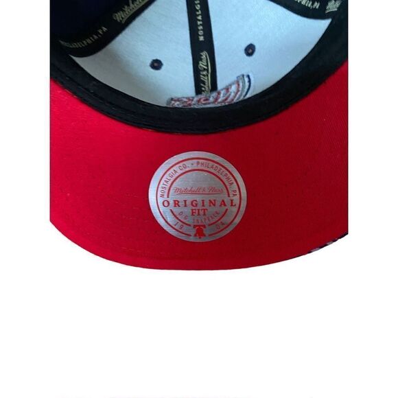 NBA, Mitchell & Ness men’s New Jersey nets, blue hand with classic hat - Picture 5 of 7